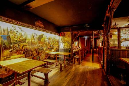 La Pirogue, Bar Versailles Notre Dame #0