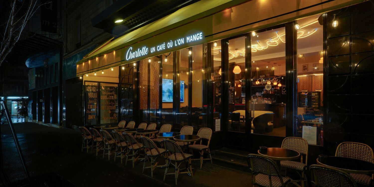 CAFÉ CHARLOTTE, bar