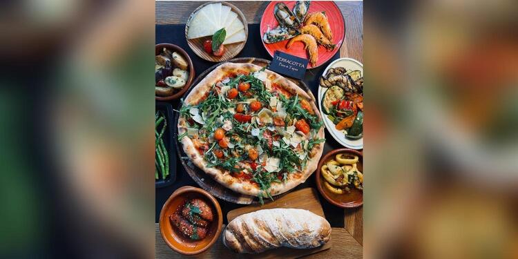 Terracotta Pizze & Tapas, bar