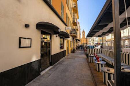 Diva Restaurant Festif, Bar Nice Quartier du port #0