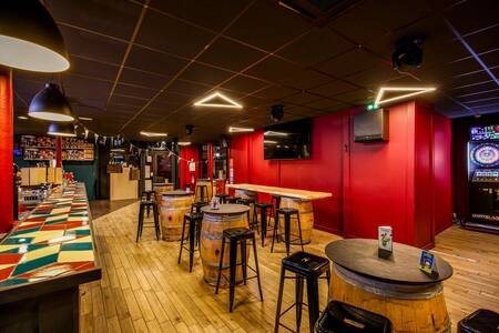 V and B République, Bar Marseille Vieux-Port #0