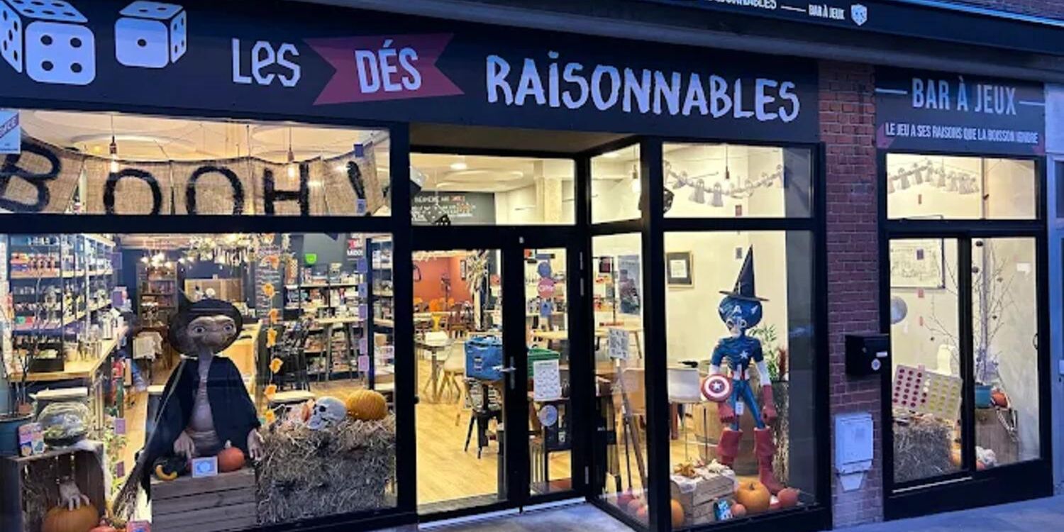 Les Dés Raisonnables, bar