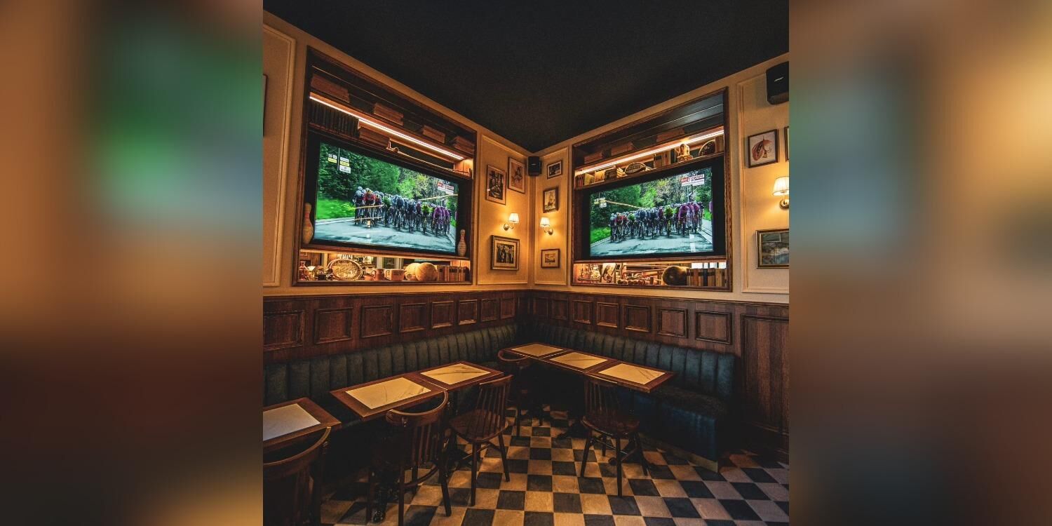 The Fat Fish Pub, bar