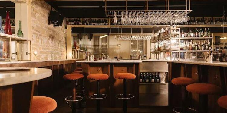 Tempête, restaurant