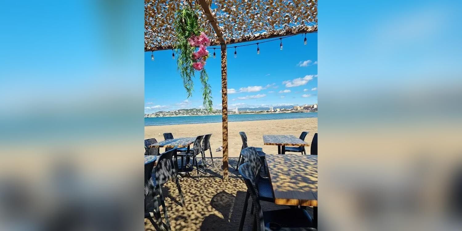 Ô beach, restaurant