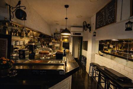 La Barreta del Barri | Bar, bocadillos, tapas, vermuts y copas, Bar Barcelona Gràcia #0