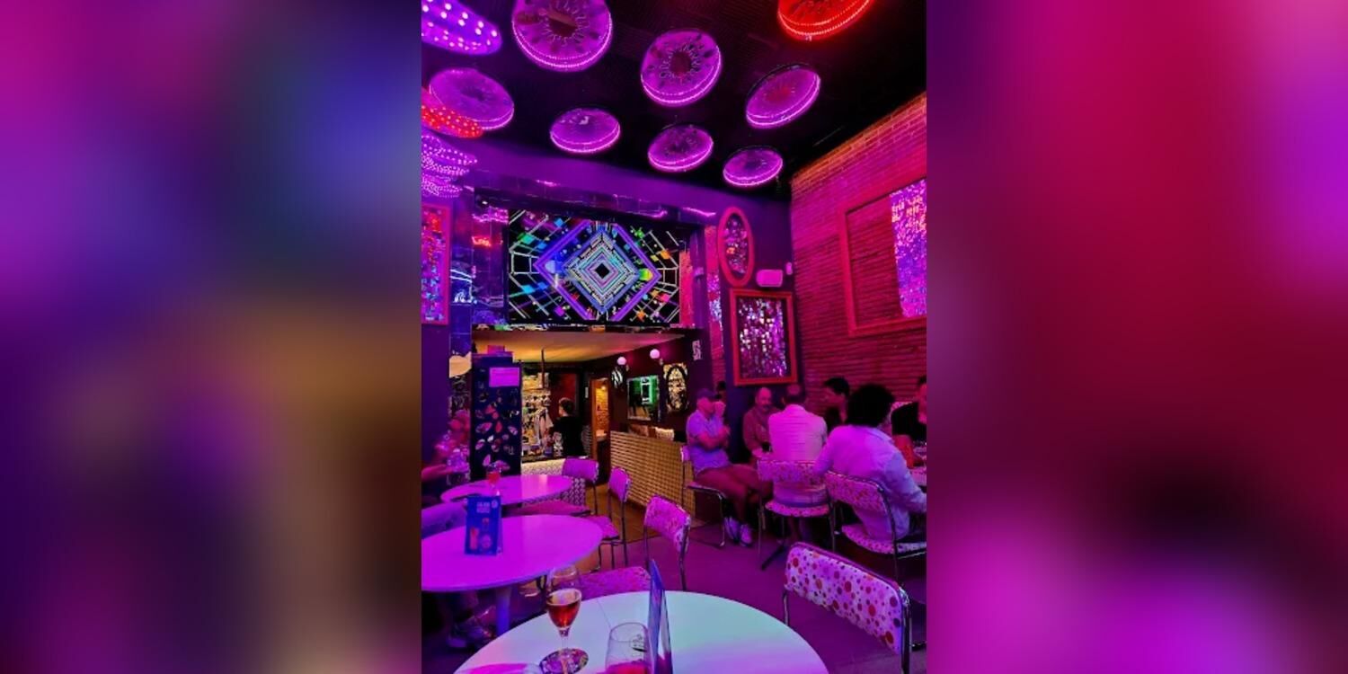 La Chapelle, bar