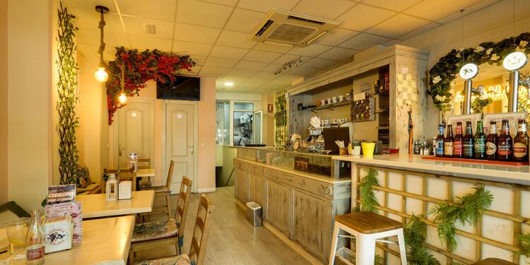 Azahar café bar, bar