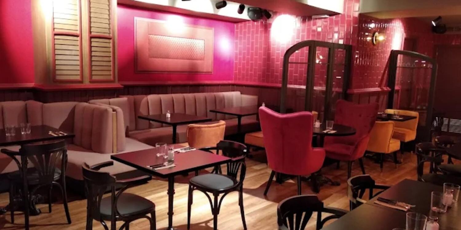 Bocarius, bar
