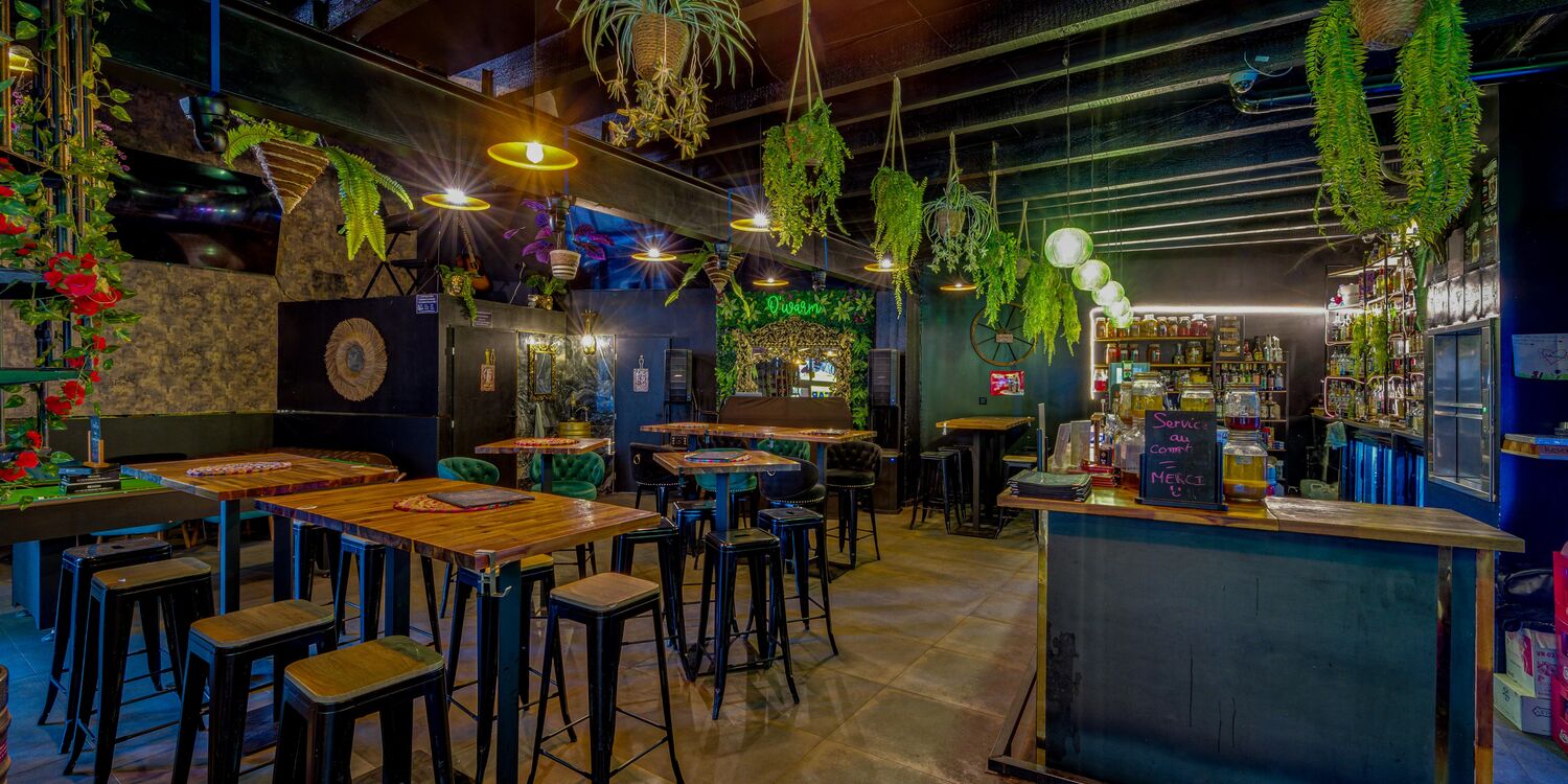 O'Warm, bar