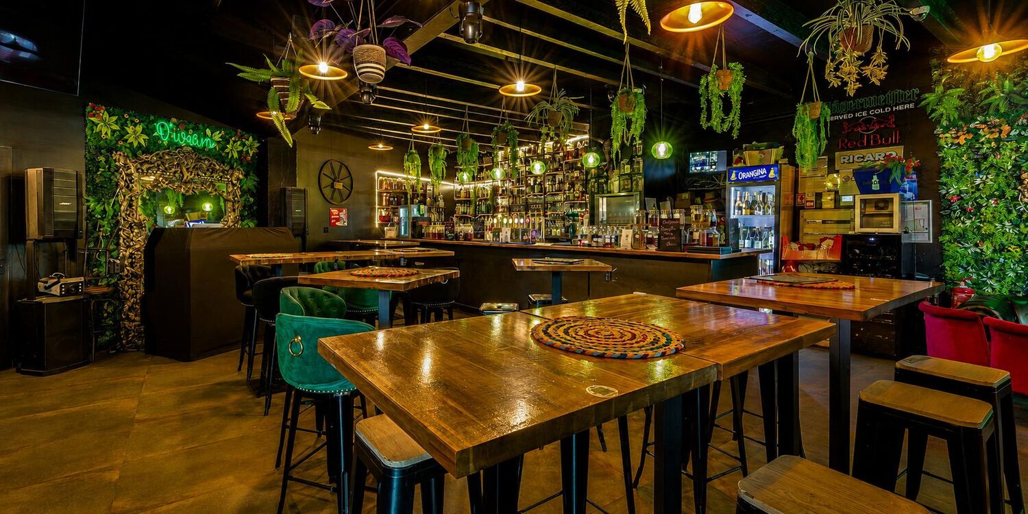 O'Warm, bar