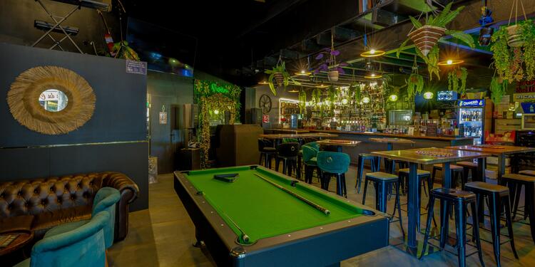 O'Warm, bar