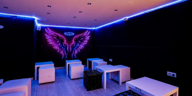 Elixir Lounge, bar