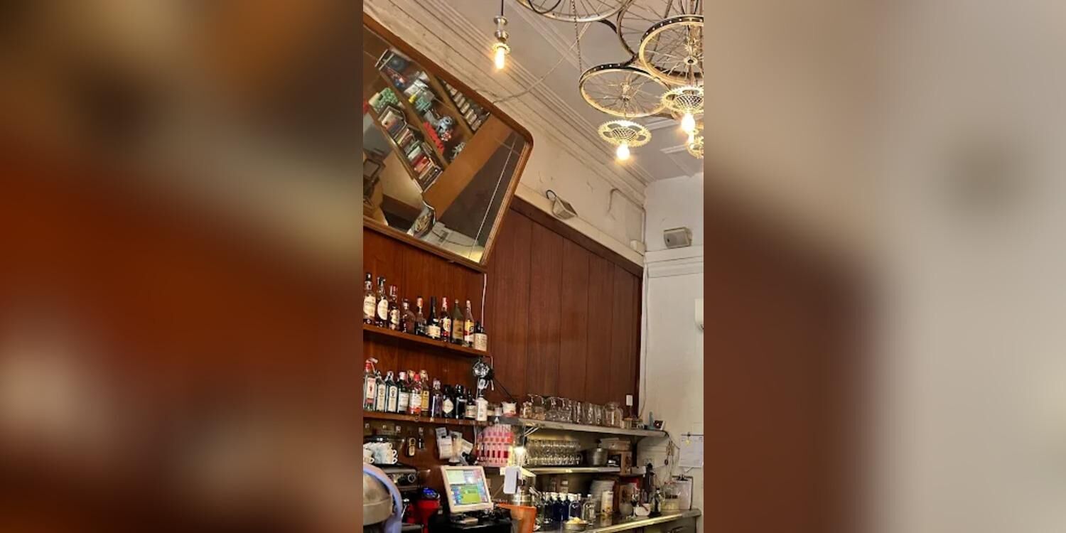 Bar Andorra, bar