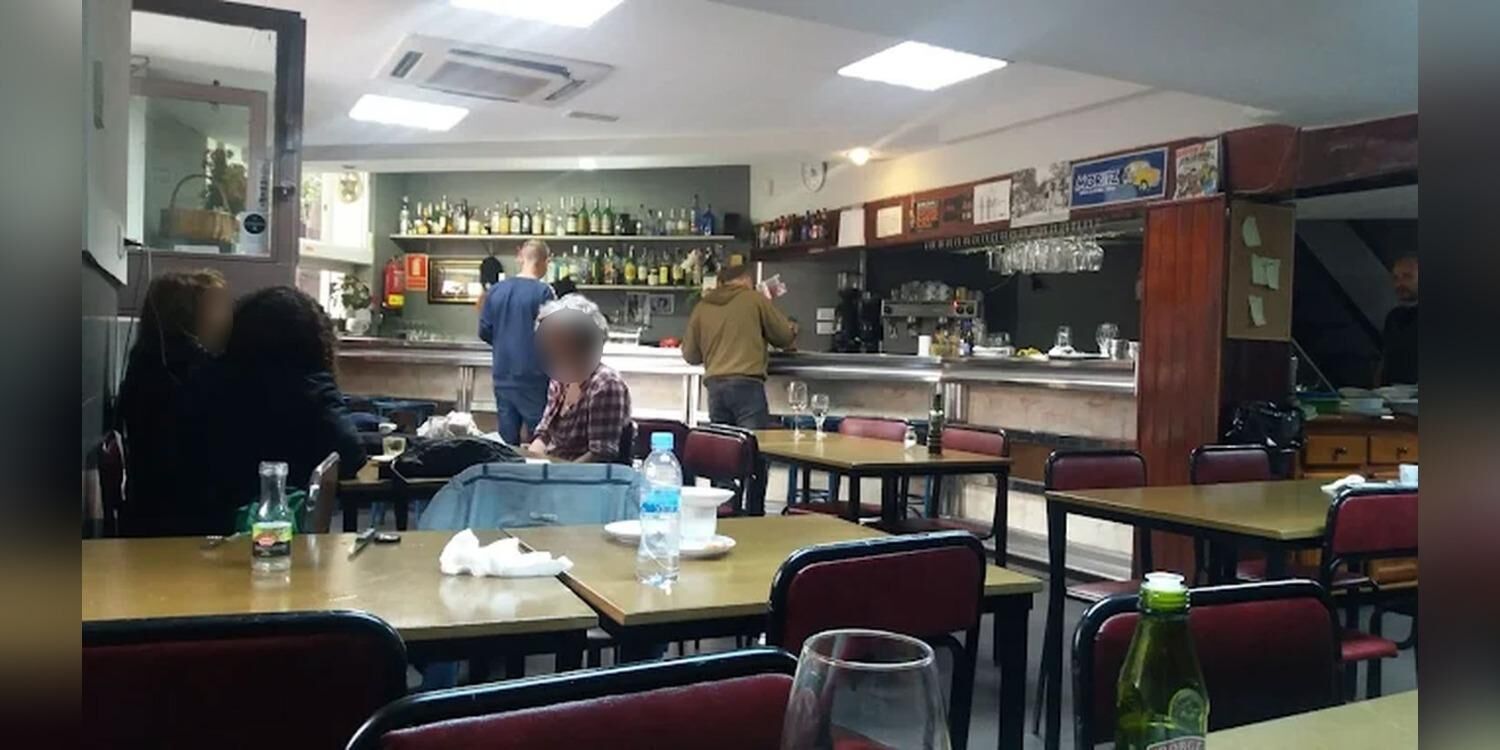 Bar Iván, bar