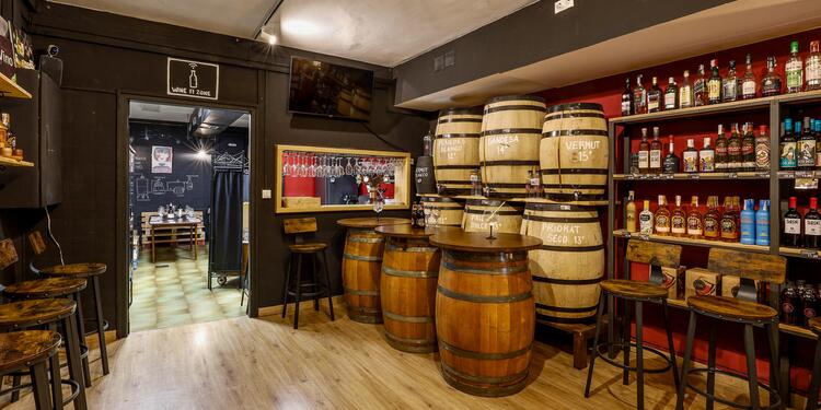 Vinoto Bodega, bar