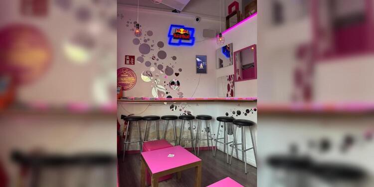 Pink Corner BCN, bar