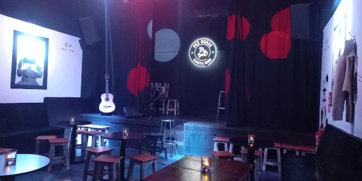 Pez Bruja, bar