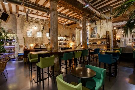 TIA Gourmet, Bar Tours Centre #0