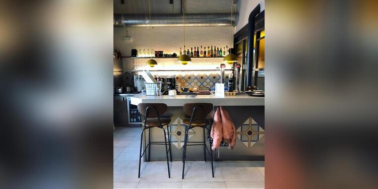 El Puestu, bar