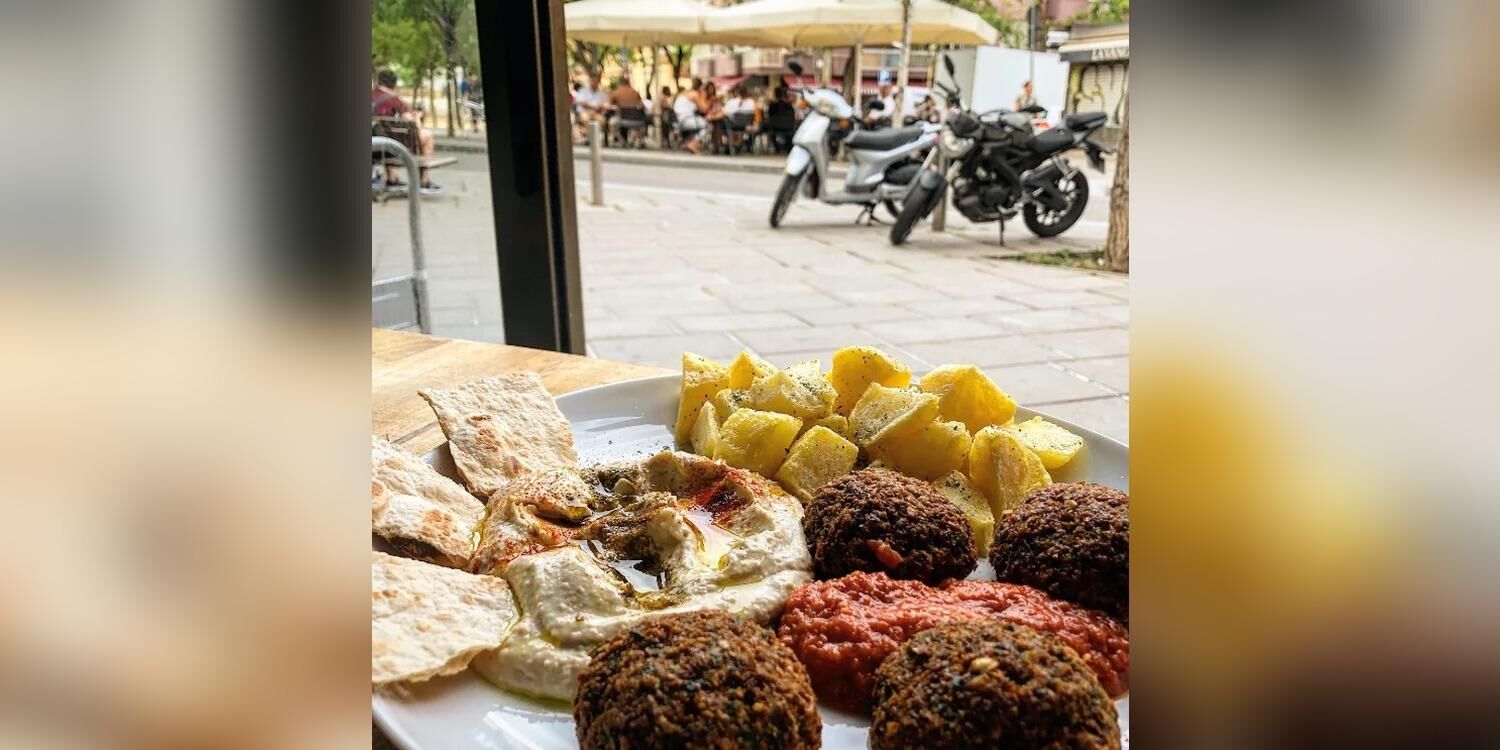 Bar Capri, bar