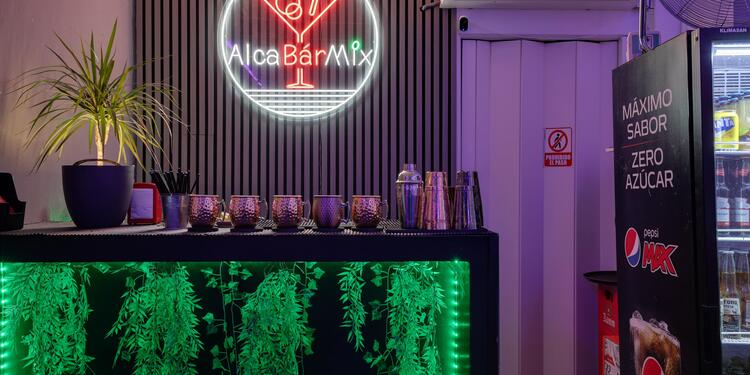Alcabármix, bar