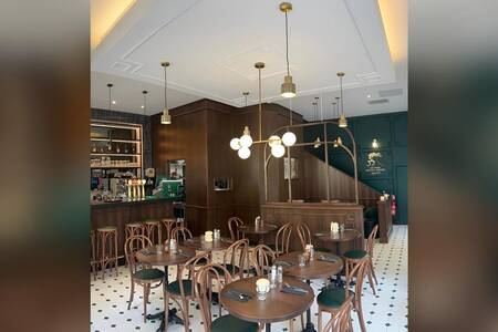 Brasserie Longchamps, Bar Marseille Vieux-Port #0