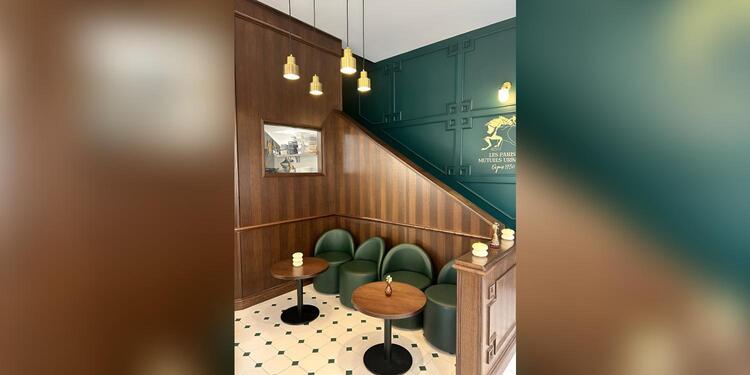 Brasserie Longchamps, bar