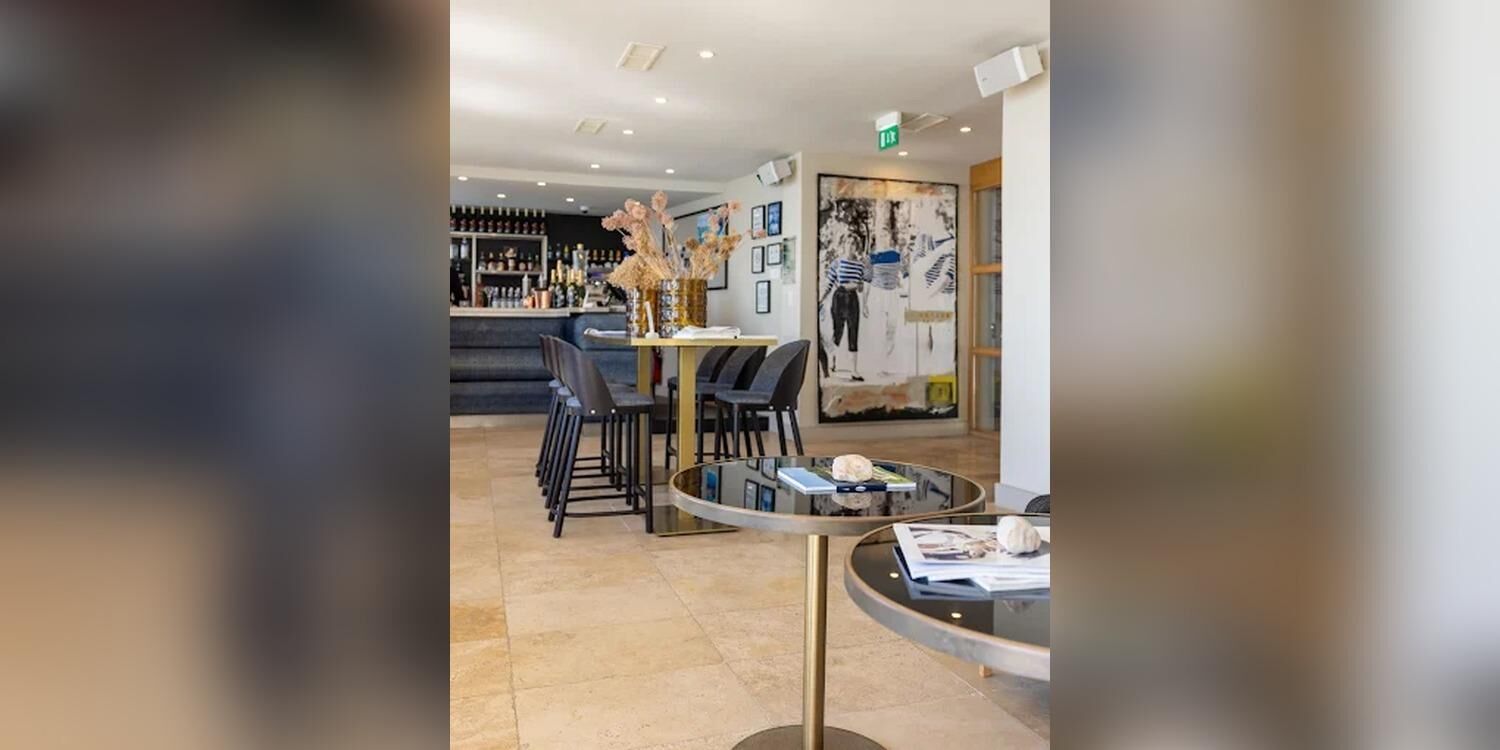 Le Méditerranée, bar