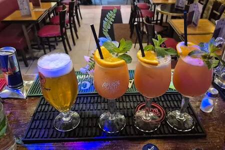 Holiday bar, Bar Paris Quartier latin #0