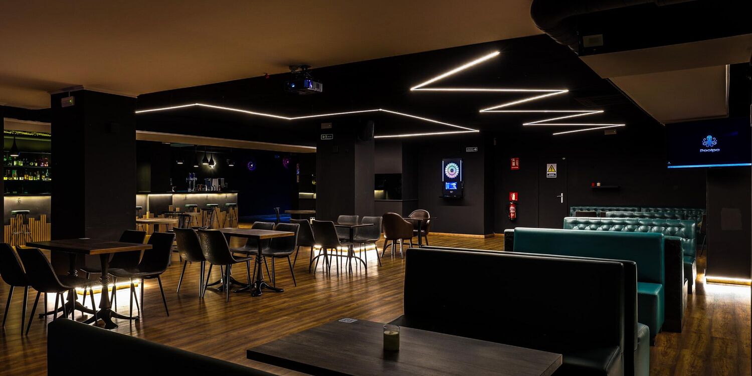 Poolpo Lounge, bar