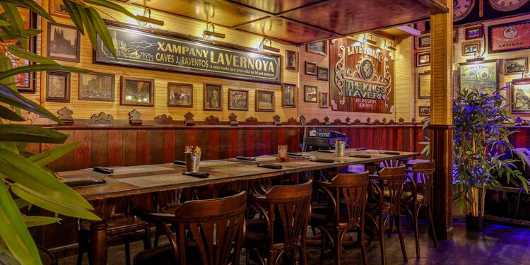 The King's Tavern, bar
