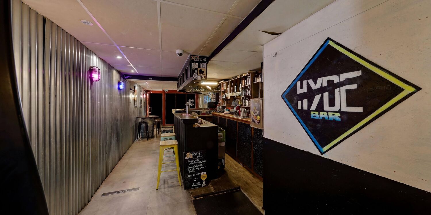 Hyde bar, bar