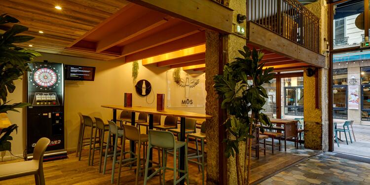 MOS Mercière, bar