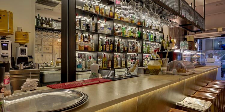 Taperia Sagrada Familia Bar, restaurant