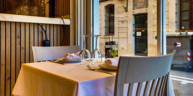 Tapas y Mar Bar, bar