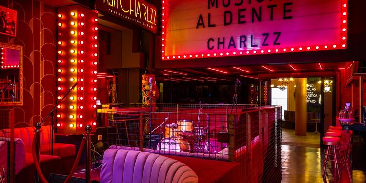 Charlzz Restaurant, restaurant