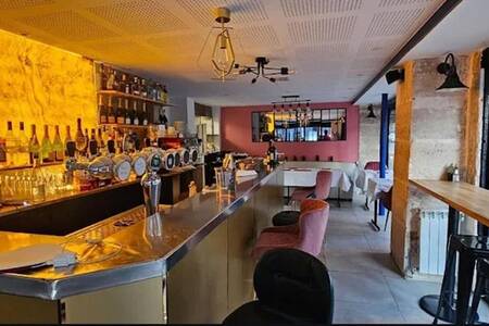 Brasserie Fénix, Bar Paris Hôpital Saint-Louis #0