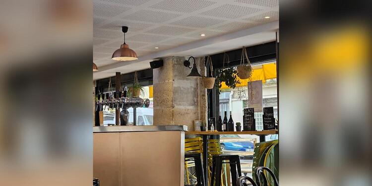 Brasserie Fénix, bar