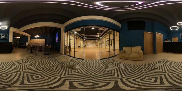 Top Center, rental_room