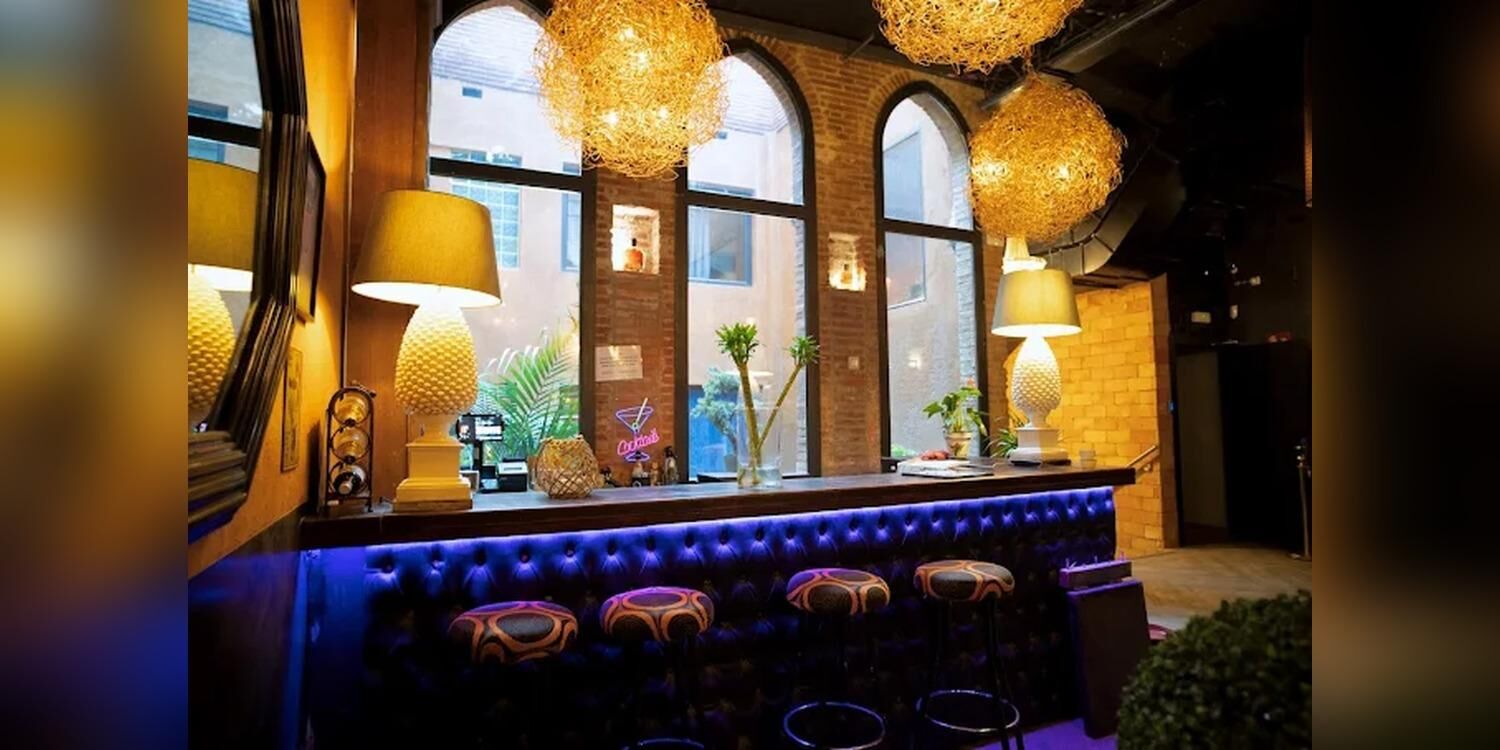 Lincoln Lounge, rental_room