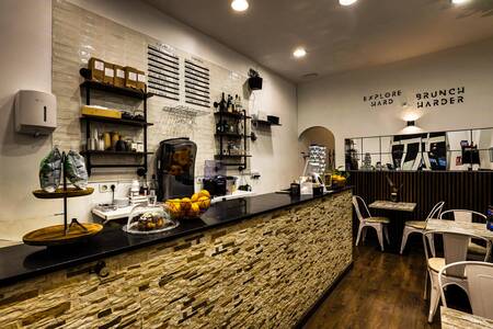 Brunch Out Bar, Bar Barcelona Eixample #0