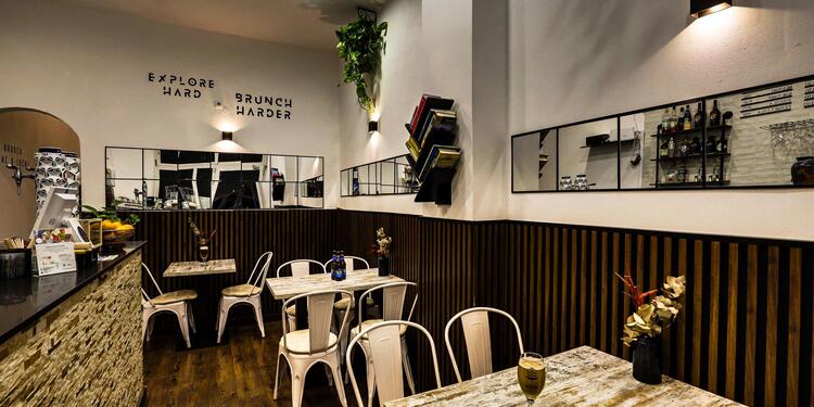 Brunch Out Bar, bar