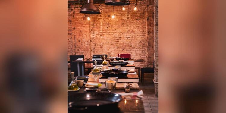 The Paella Club, rental_room