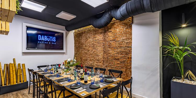 DABüTiS Gastro&Bar Restaurant, restaurant