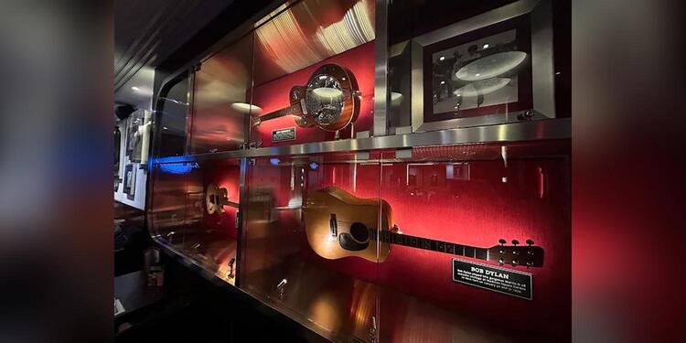 Hard Rock Cafe Barcelona, rental_room