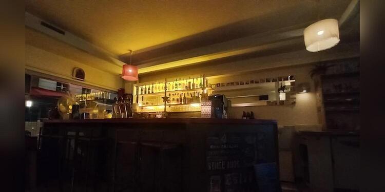 La Petite Peña, bar