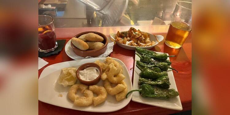 La Petite Peña, bar