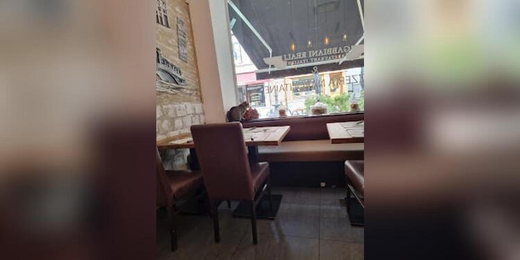 Gabbiani Reali, restaurant