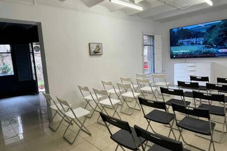 Uxval Gochez Gallery, Sala de alquiler Barcelona Gracia #0